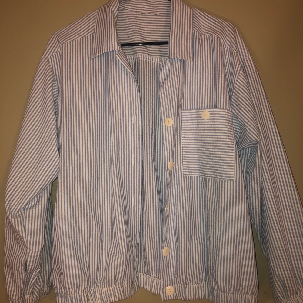 blue&white striped jacket